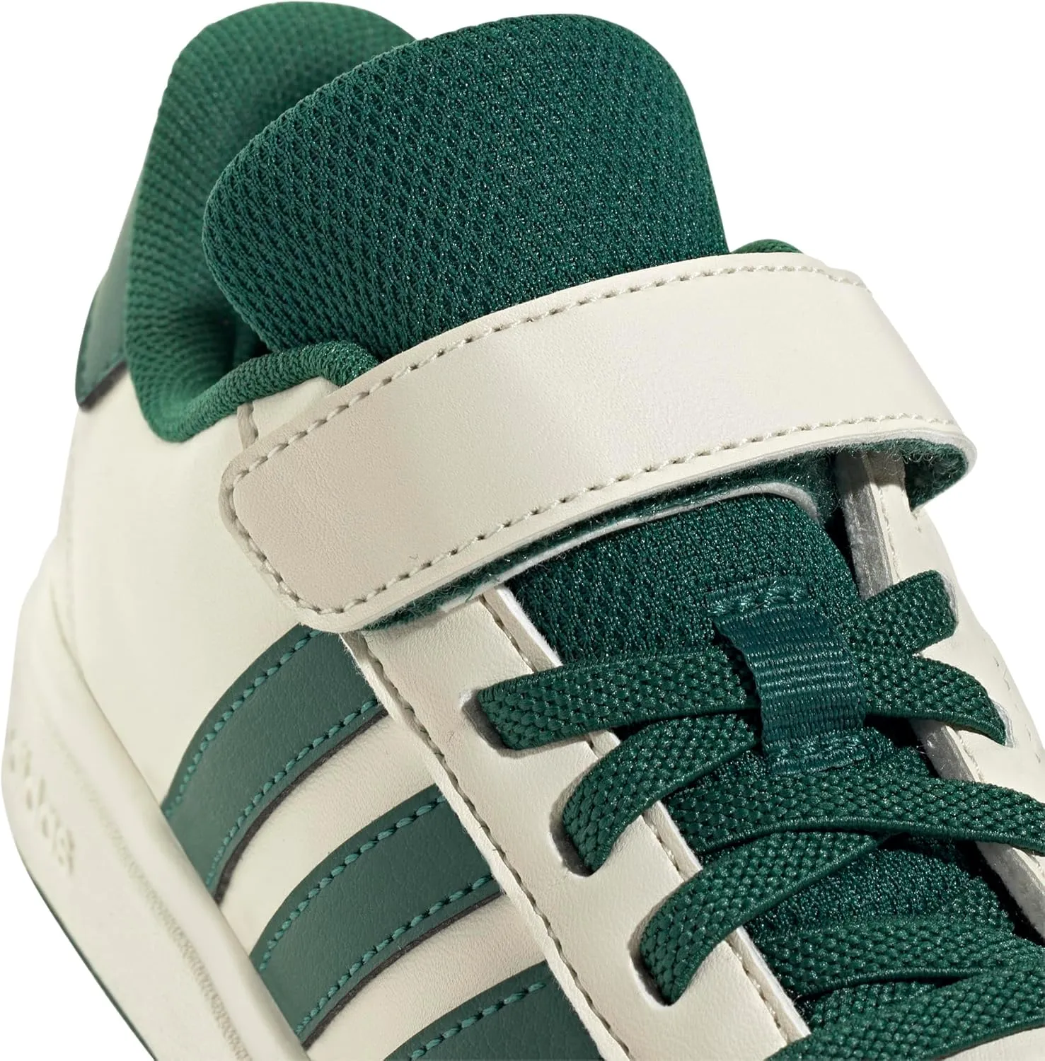 adidas Unisex-Child Grand Court 2.0 Elastic Lace & Strap Sneaker
