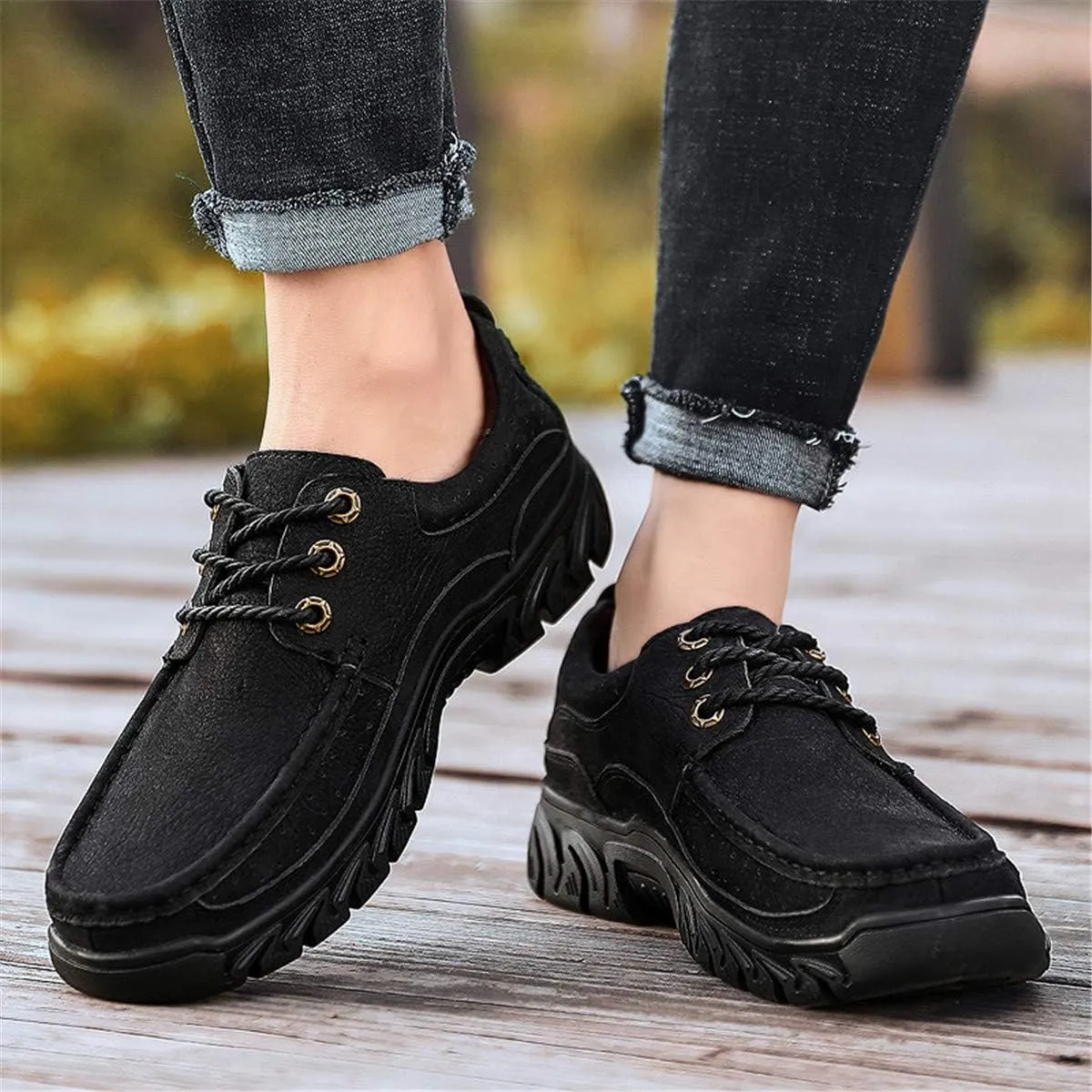 ChicWind Men's Anti Slip Outdoor Leather Sneakers Adventure Moc Hiking Shoes