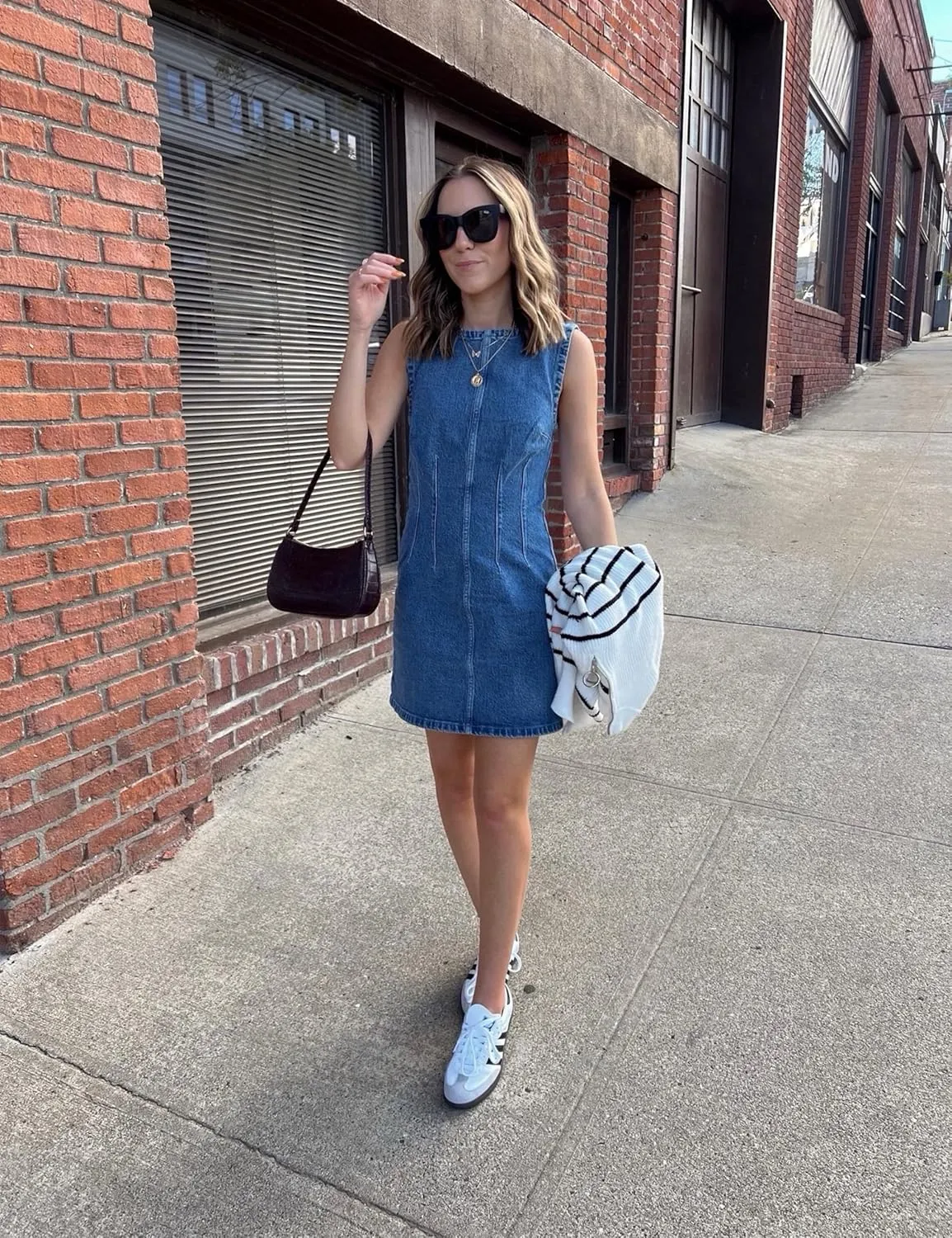 Daacee Women’s Sleeveless Bodycon Denim Mini Dress Casual Waist Tucks Zipper Tank Jean Dresses