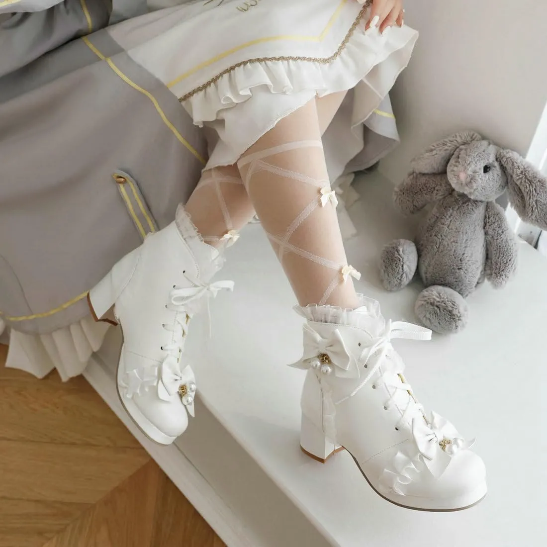 DINTAHA Kawaii Shoes For Women,Goth Lolita Platform Boots,Bow Ankle Boots Cute Sweet Cosplay Shoes