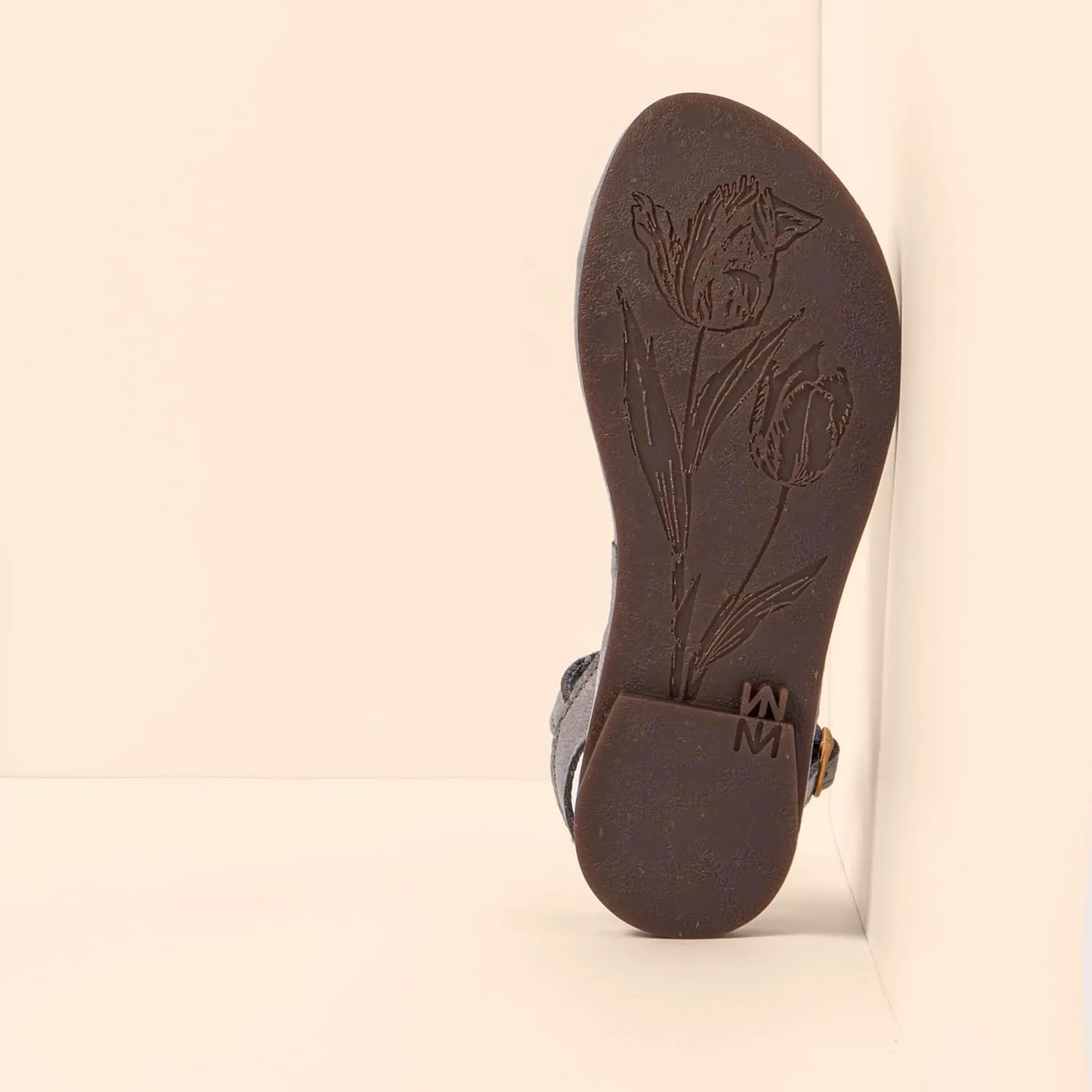 El Naturalista Women's Classic Flat Sandal