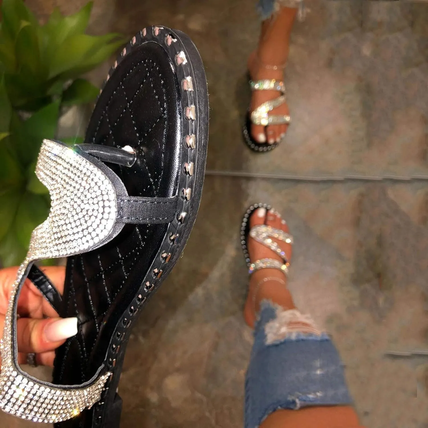 Flat Womens Sandals Peep toe Rhinestone Flip Flops Falt Gladiator Slide Fashion Sandals for Women Dressy Summer