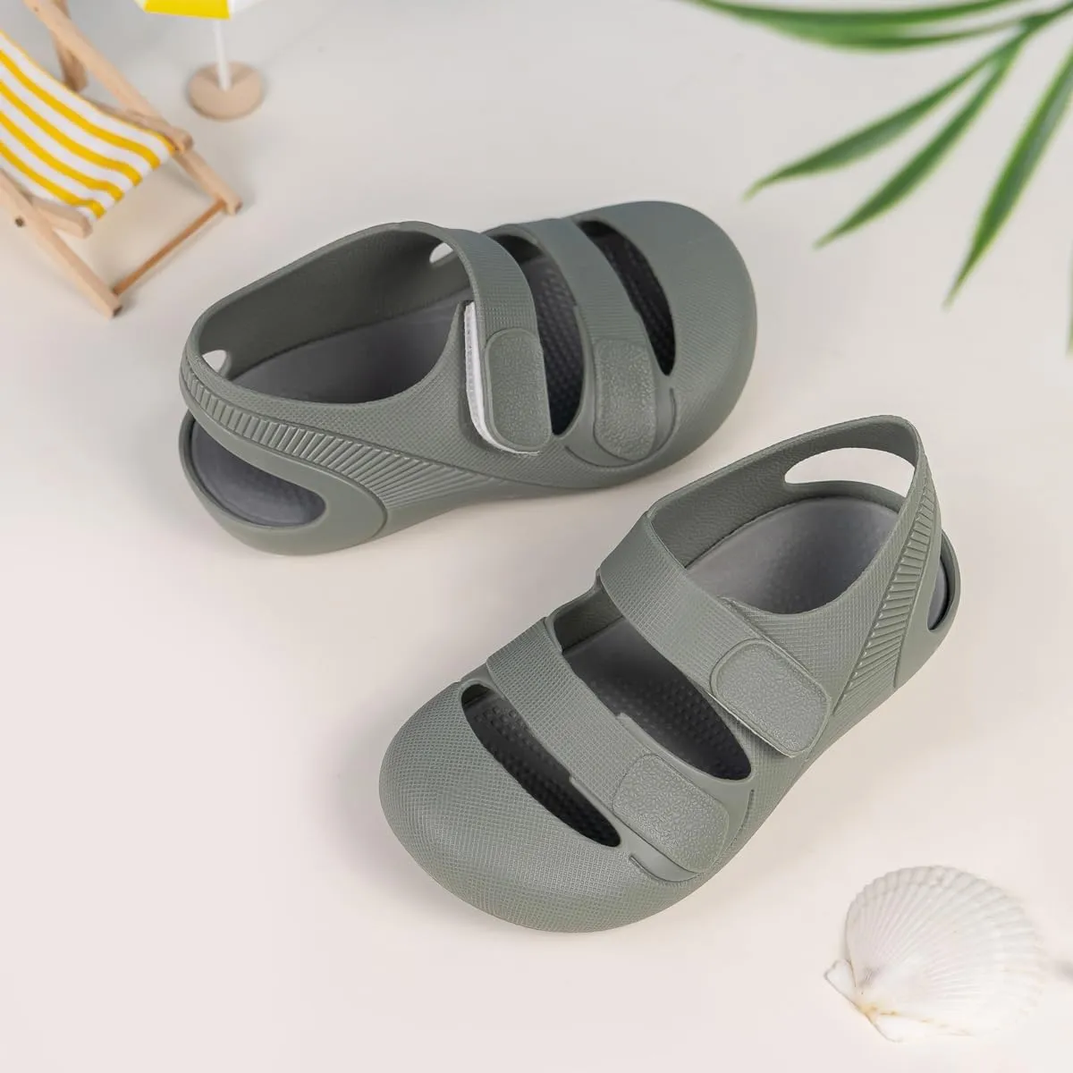 HsdsBebe Little Kids Beach Sandals Toddler Boys Girls Jelly Sandals Closed-Toe With Anti-Slip Rubber Sole Children Summer Outdoor Water Shoes