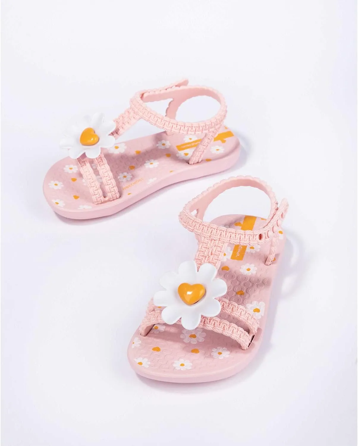 Ipanema Daisy Baby Sandals - Open-Toe Sandals for Toddlers, Adjustable, Crocheted Straps & Flower Embellishment, Easy On Off, Easy to Clean, Comfy, Breathable, Lightweight,