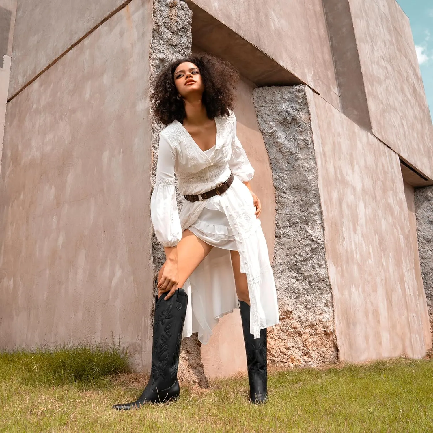 ISNOM Knee High Cowboy Cowgirl Boots for Women, Western Boots with Pull On Tab, Chunky Heel Design, Unique and Stylish
