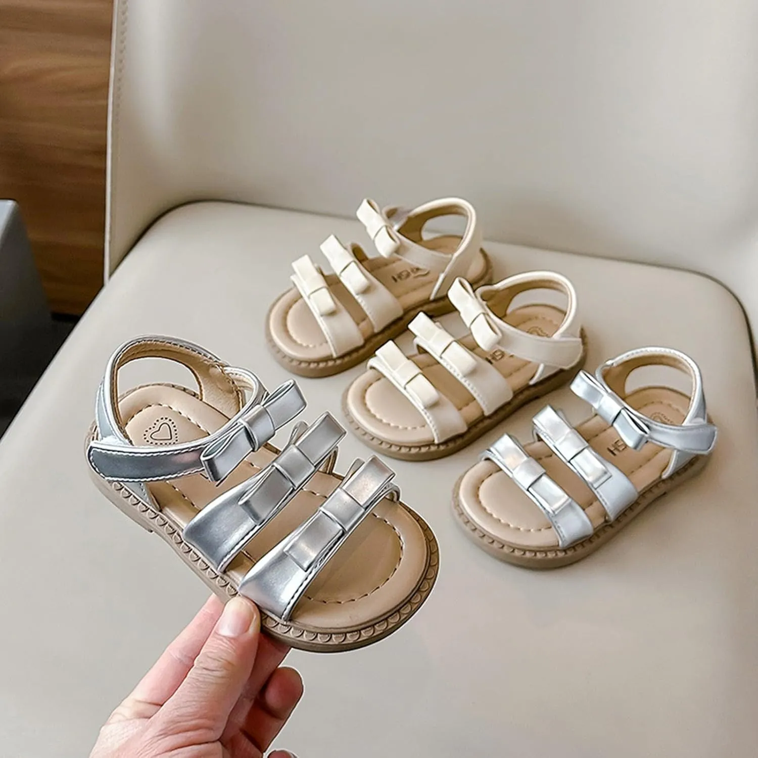 Kids Clear Glitter Jelly Sandal Girls Comfortable Sandals Summer New Childrens Bow Soft Bottom Shoes