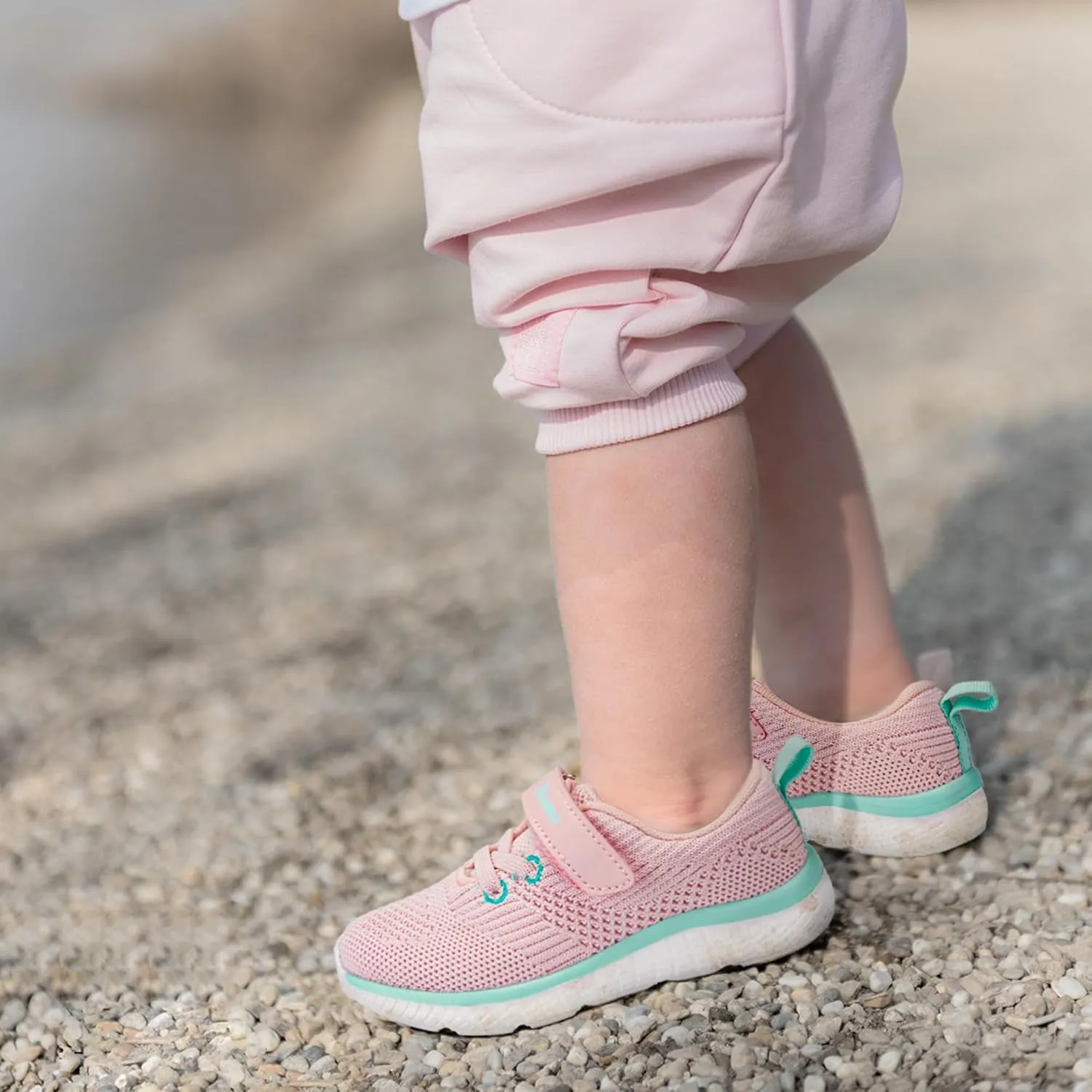 Kids Sneakers for Boys Girls Athletic Running Walking Shoes Lightweight Sports Tennis Shoes Adjustable Strap Sneaker for Little Kid Big Kid Gym School