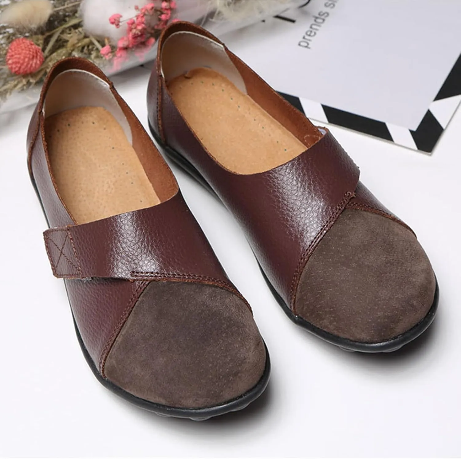 Ladies Leather Slip On Flat Loafers, Low Top Casual Walking Nurse Shoes, Outdoor Versatile Trendy Driving Shoes, Easy On Comfy Large Size Moccasins Walking Shoes(Size:7,Color:Brown)