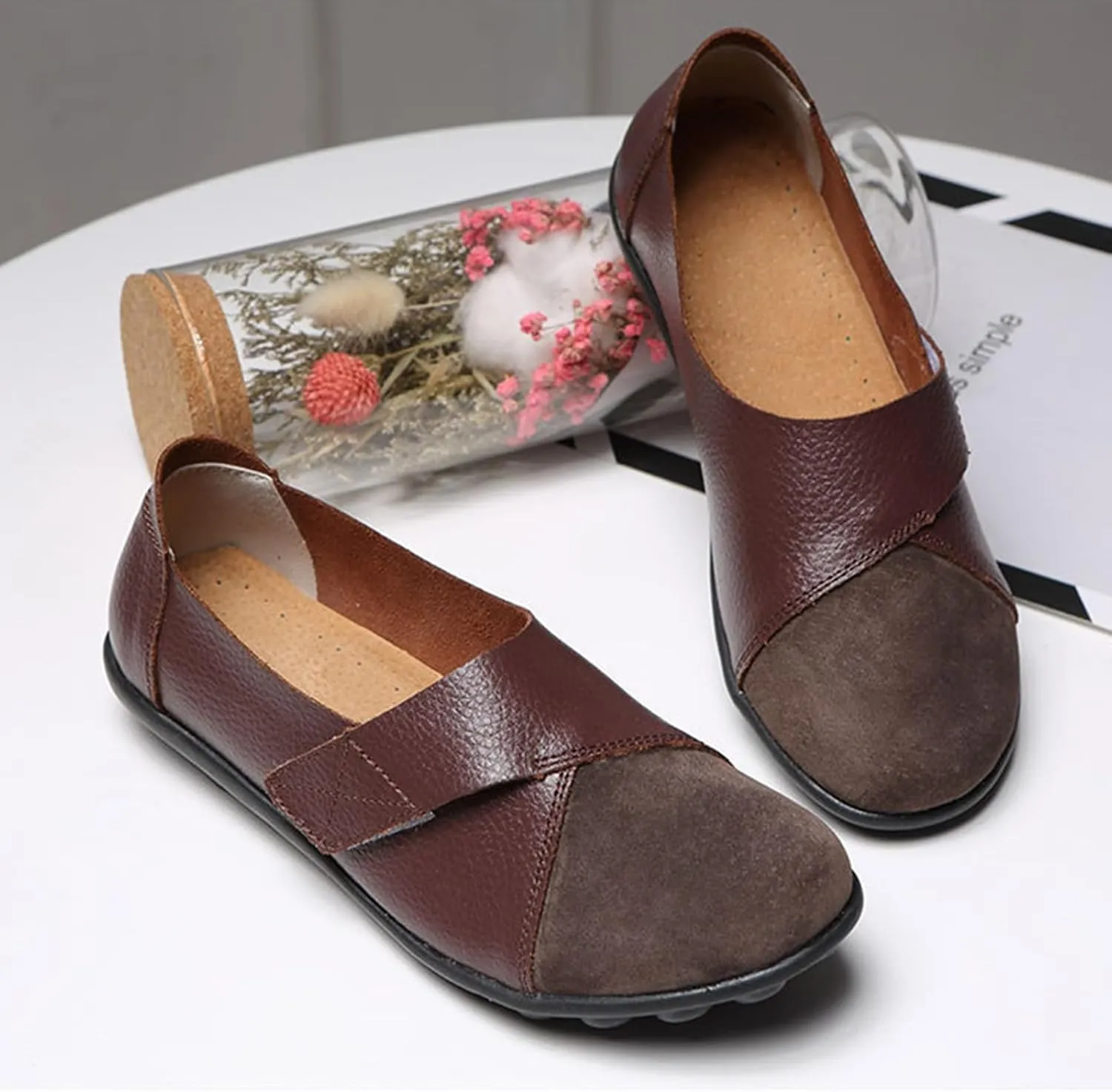 Ladies Leather Slip On Flat Loafers, Low Top Casual Walking Nurse Shoes, Outdoor Versatile Trendy Driving Shoes, Easy On Comfy Large Size Moccasins Walking Shoes(Size:7,Color:Brown)