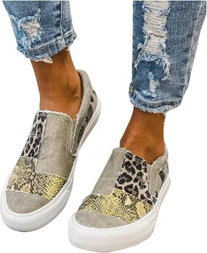 Lausiuoe Christmas Shoes For Women Flats Canvas Shoes Low Cut Casual Walking Sneaker Classic Fashion Soft Comfort Slip On Loafers