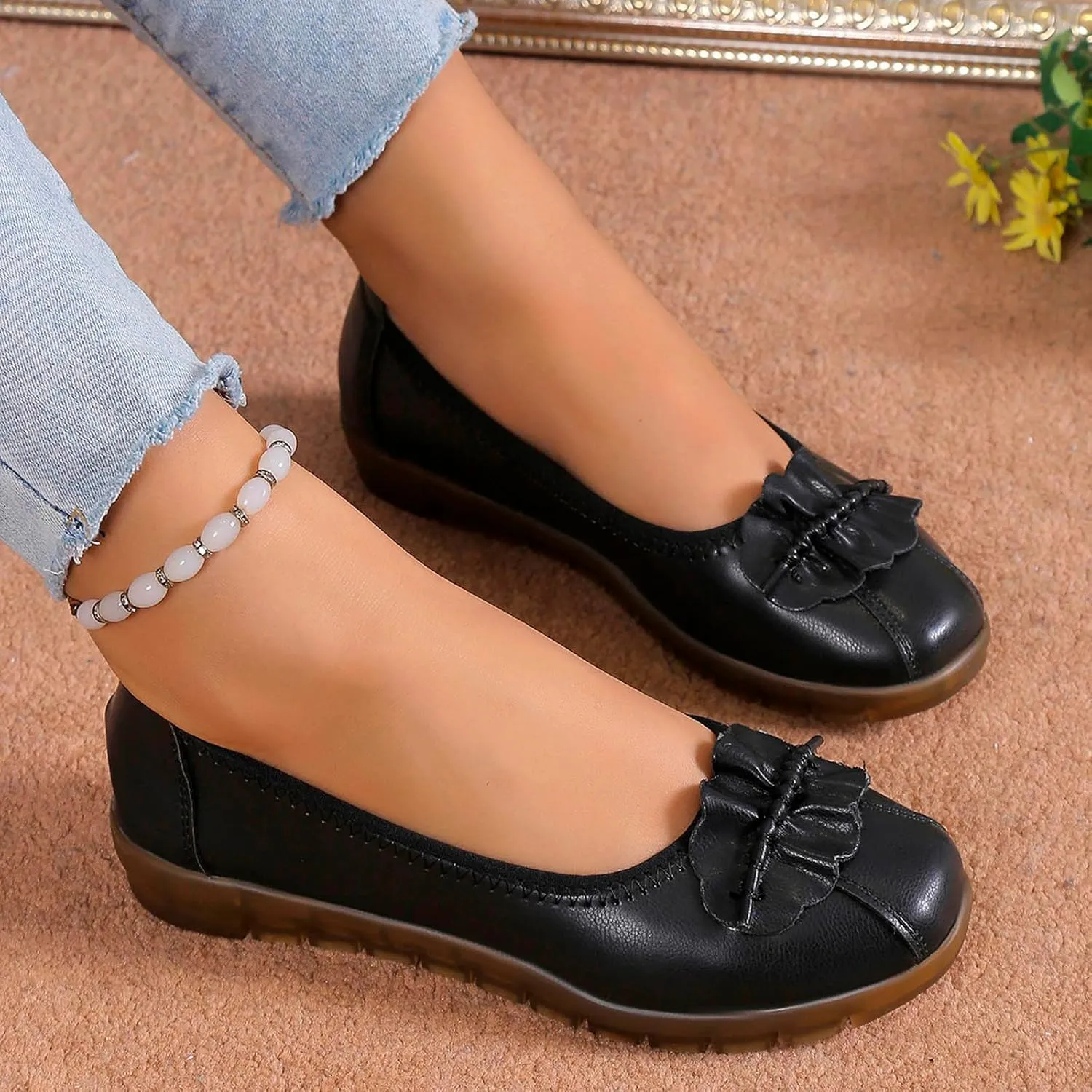 Leisure Women's Four Seasons Soft Sole Flowers Non Slip Flat Round Toe Breathable Slip On Casual Leather Shoes for Women