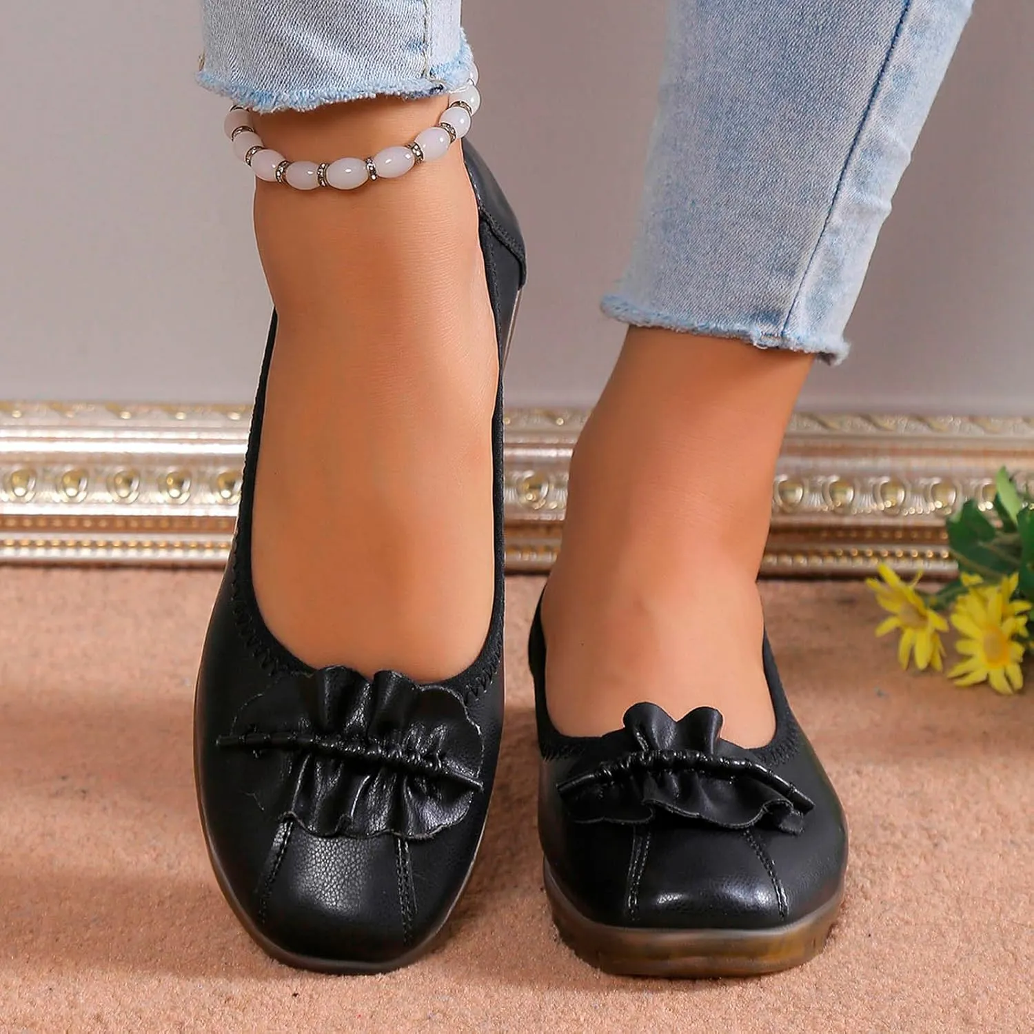 Leisure Women's Four Seasons Soft Sole Flowers Non Slip Flat Round Toe Breathable Slip On Casual Leather Shoes for Women