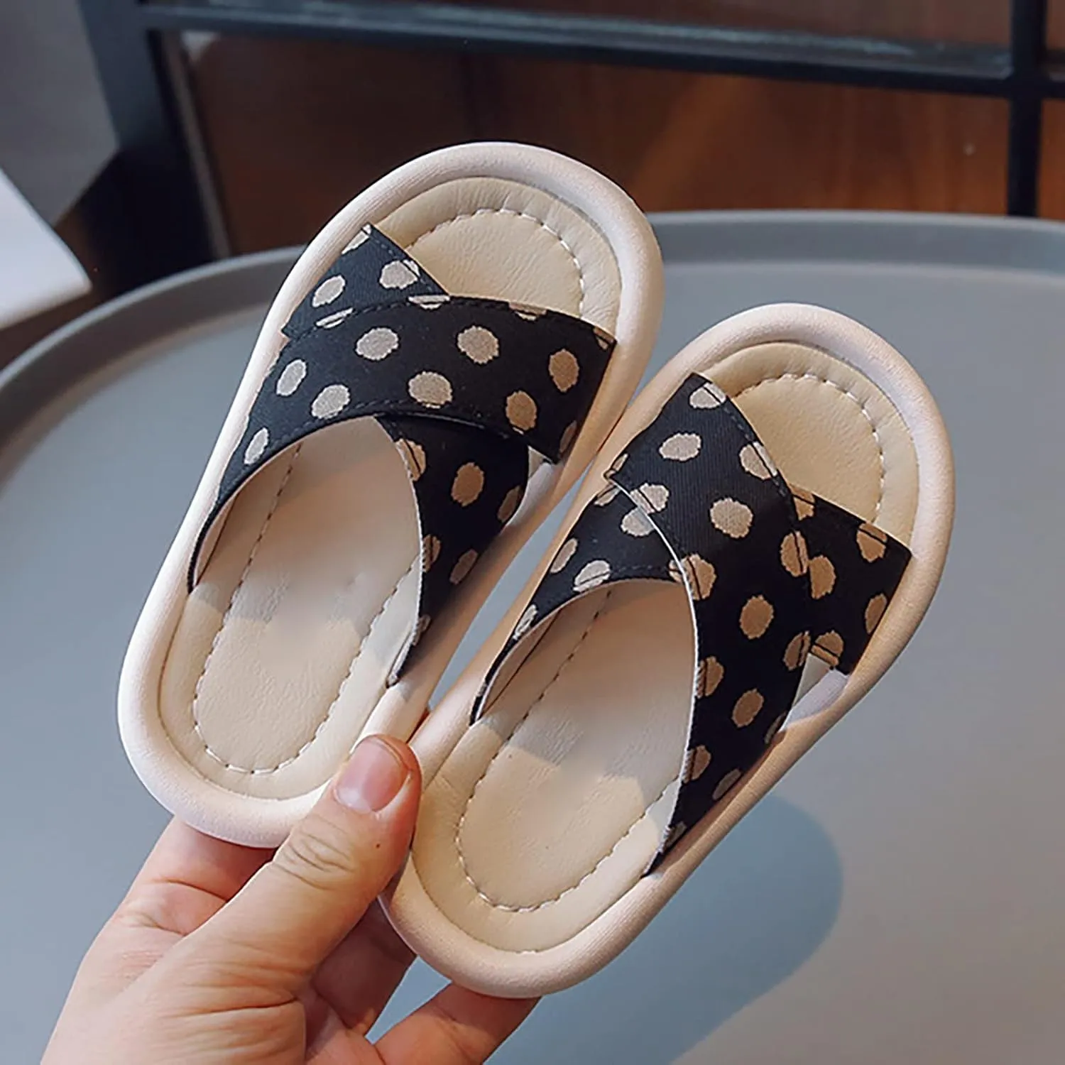 Little Girls Rubber Sandals Polka Dot Soft Casual Shoes Open Toe Outside Wear Slippers Big Girls Sandals