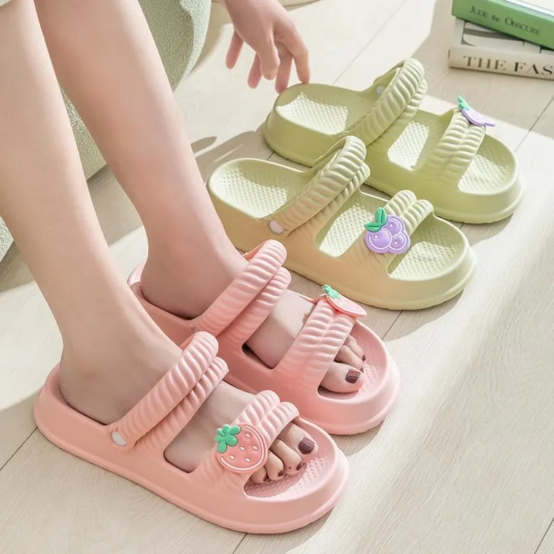 Loizziuy Women's Strawberry Slippers Slides Heart Decor Flip Flops Sandals for Vacation Flat Bottom Casual Slippers for Womens Girls
