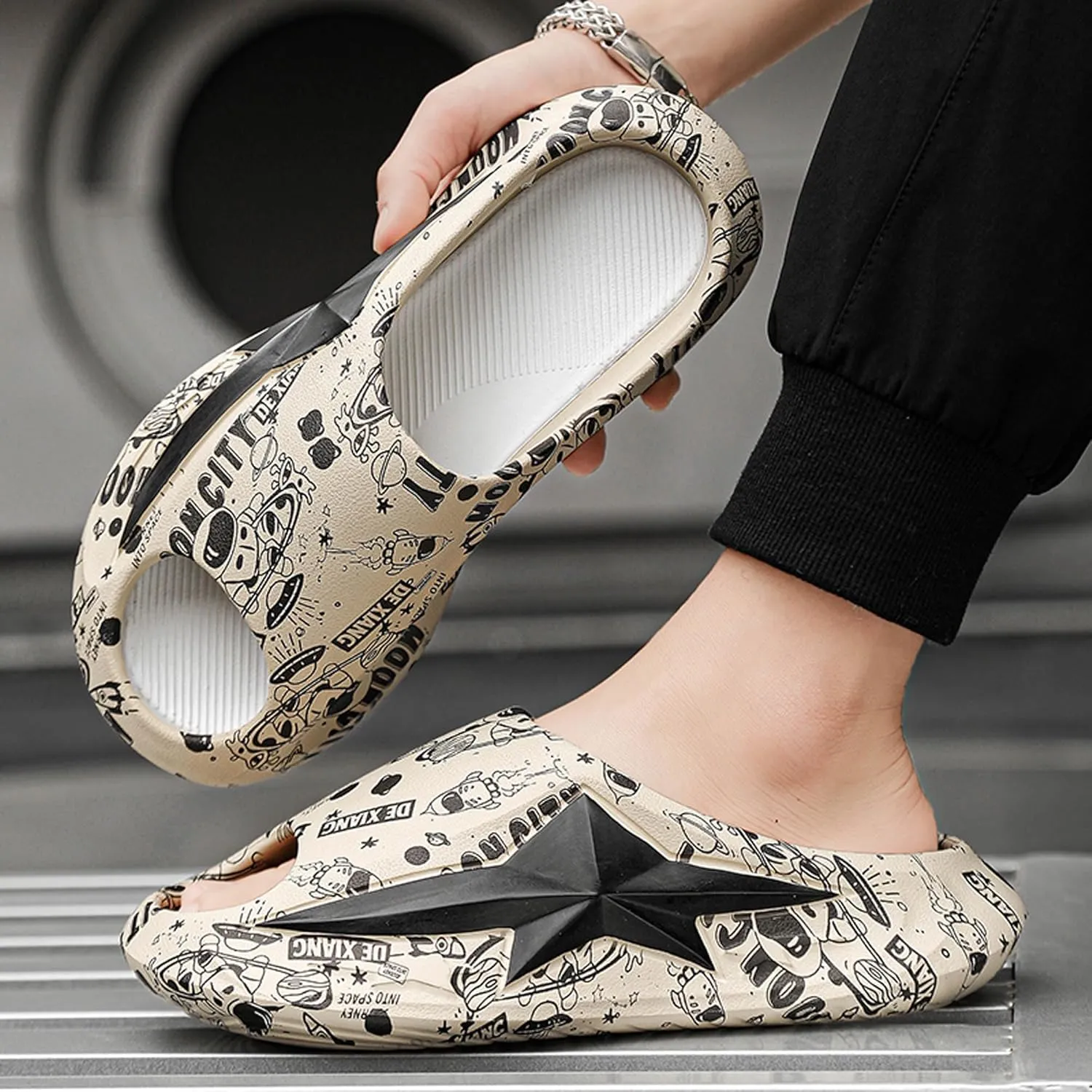 Men's Women's Summer Breathable Home Anti slip Shower Graffiti Sandals, Easy to Care Swimming Pool Sports Shoes, Garden Strolling Casual Shoes