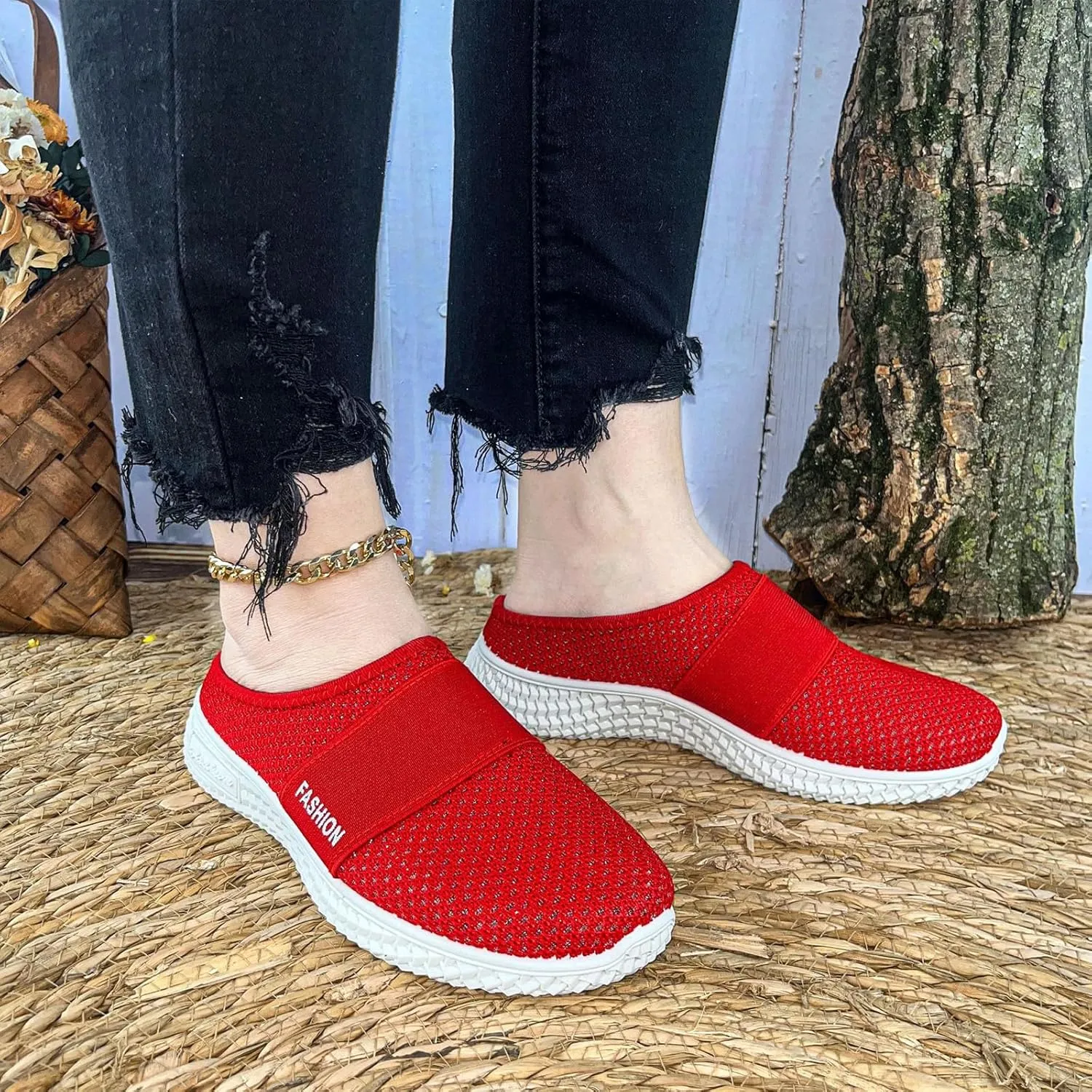 Mule Sneakers for Women Breathable Mesh Walking Mules Sneakers Knit Flats Lightweight Comfortable Summer Beach Walking Shoes Non-Slip Quick Drying Sandals Casual Slippers
