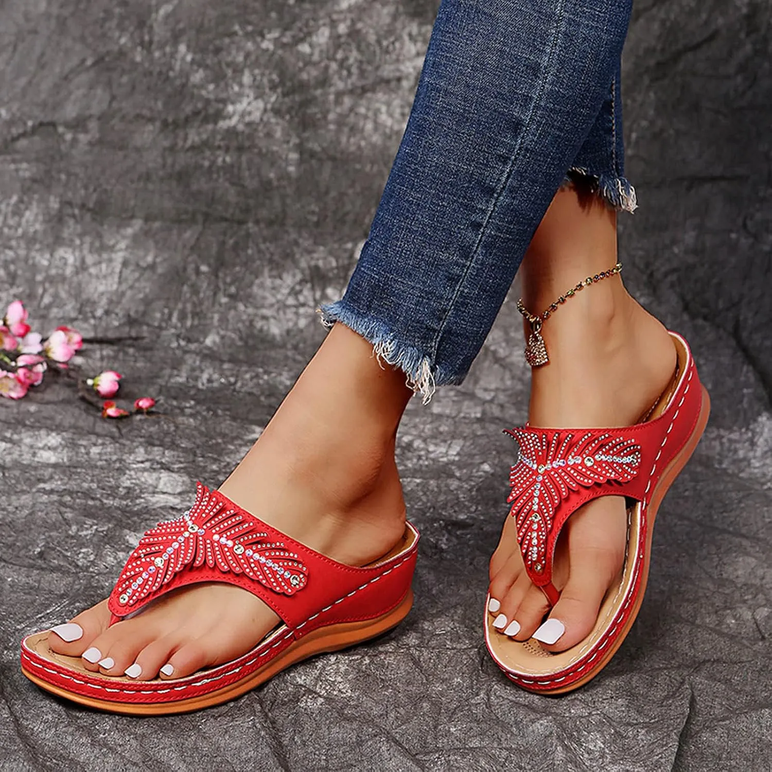 oiangi Rhinestone Wedge Sandals for Women,Summer Fashion Open Toe T Strap Thong Flip Flops Sandals Comfortable Casual Beach Shoes Slippers