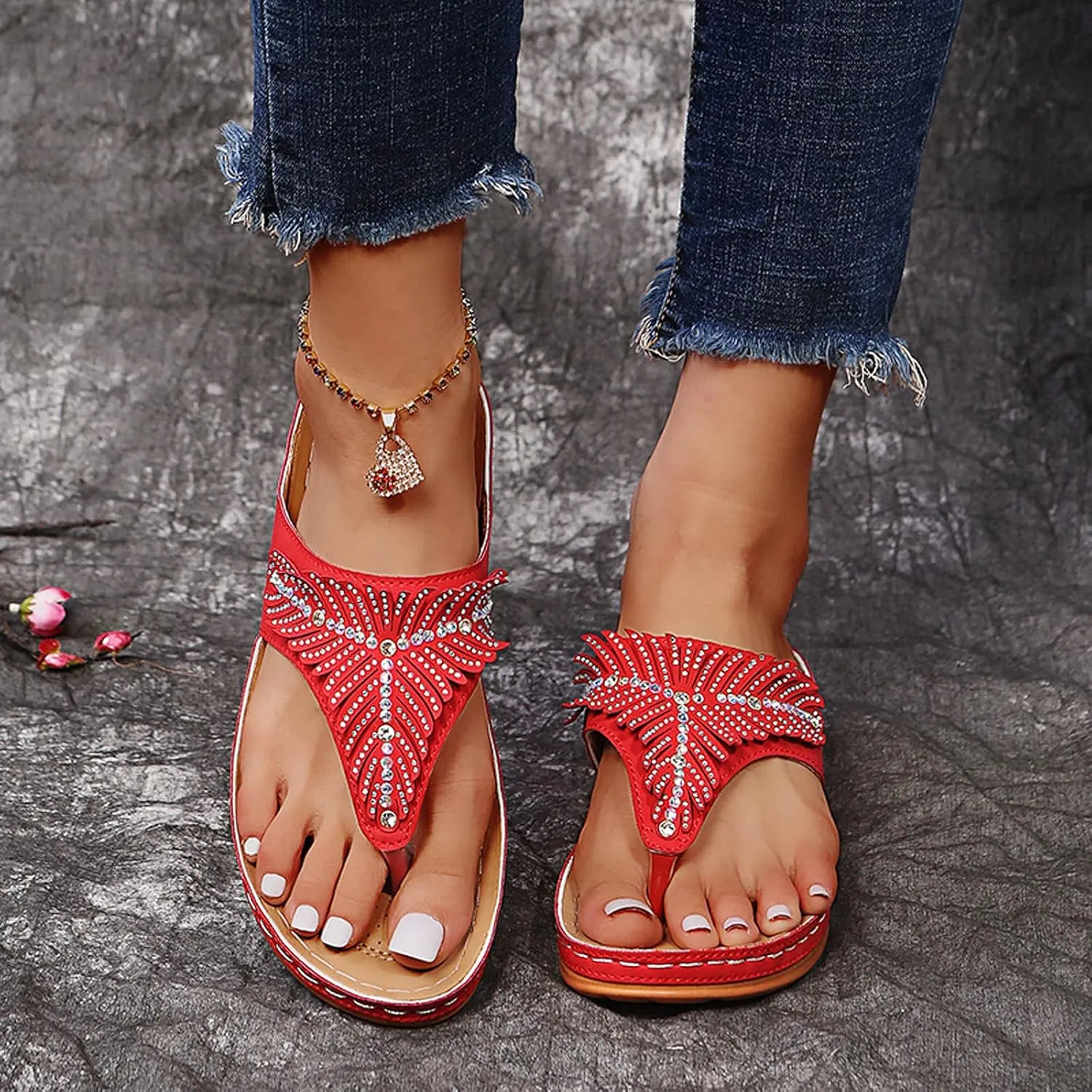 oiangi Rhinestone Wedge Sandals for Women,Summer Fashion Open Toe T Strap Thong Flip Flops Sandals Comfortable Casual Beach Shoes Slippers