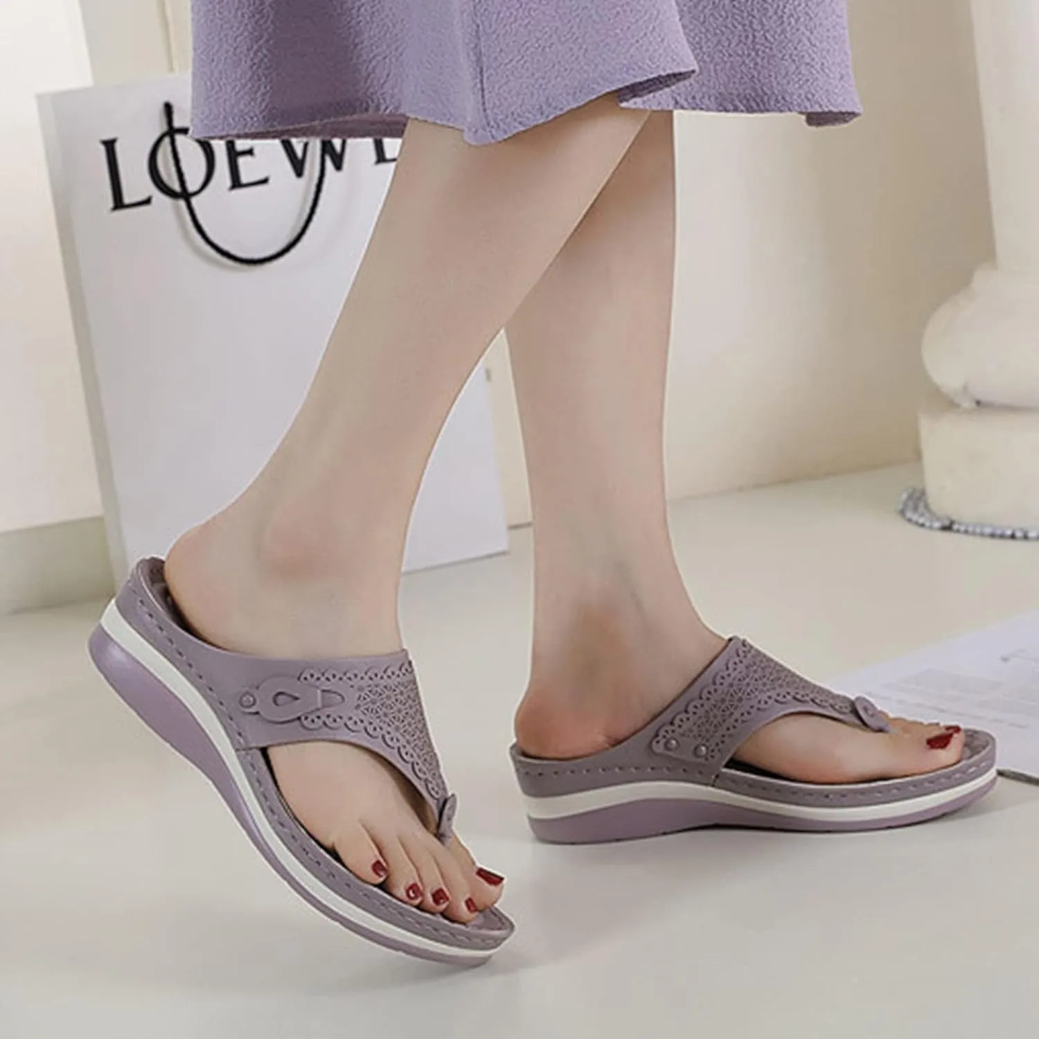 oiangi Summer Womens Clip Toe Flip Flops Sandals Fashion Casual Thong Strap Slip-on Wedge Slipper Lightweight Comfy Massage Soft Bottom Beach Shoes