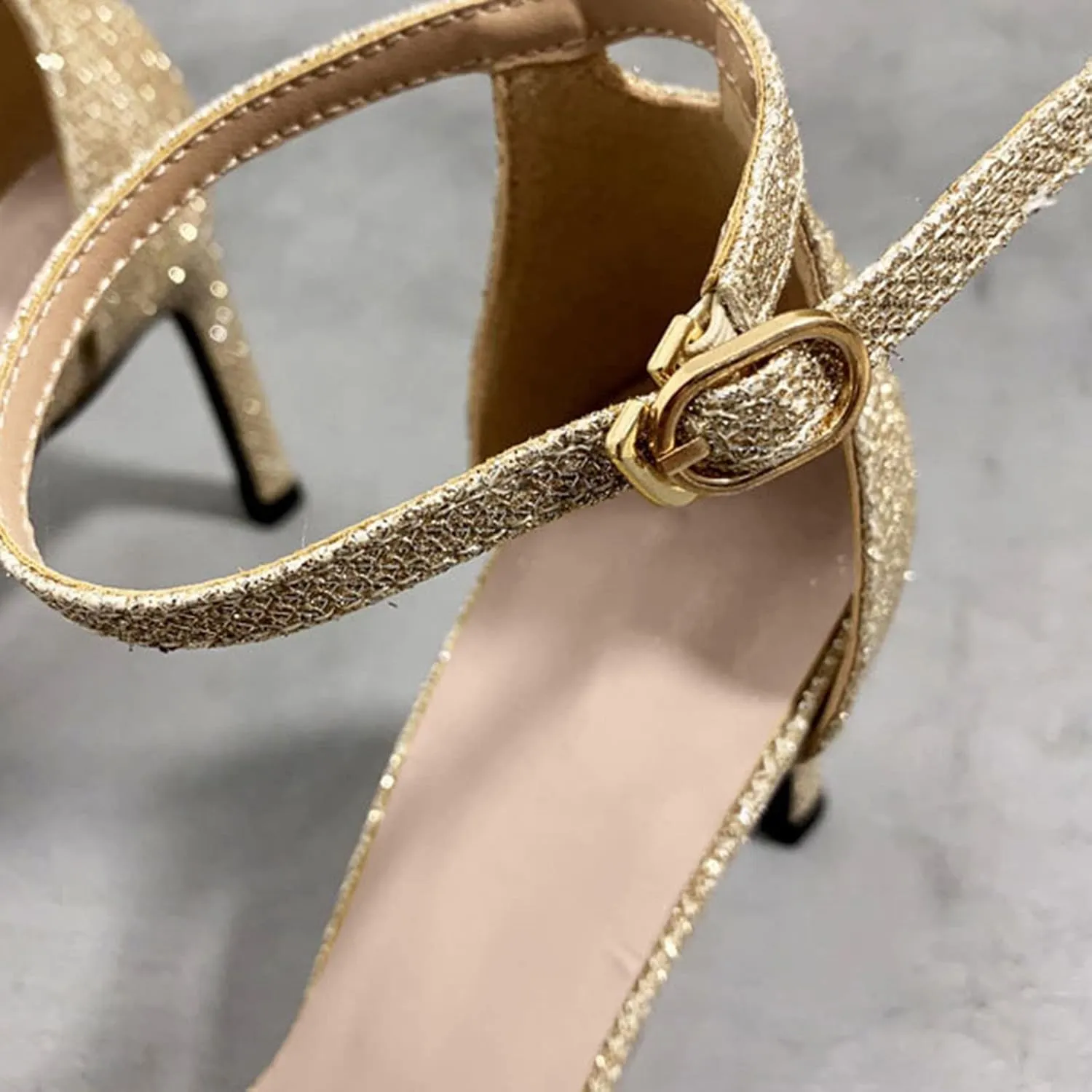 oiangi Womens Glitter Flock Stiletto Sandals Summer Ankle Strap Thin Band Strap Buckle High Heels Sexy Temperament Ladies Casual Shoes Sandalias