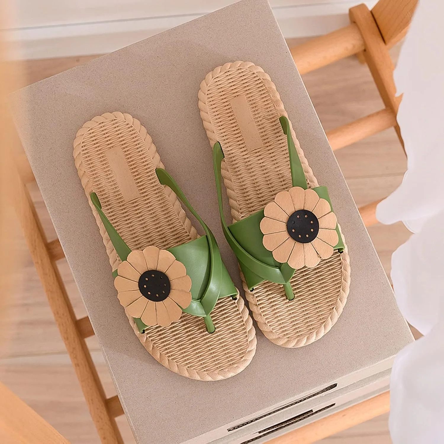 oiangi Womens Weave Flowers Slides Sandals Summer Non-Slip Thong Clip Toe Flats Flip Flop Soft Lightweight Comfy Outdoor Home Slip-on Shoes Slipper