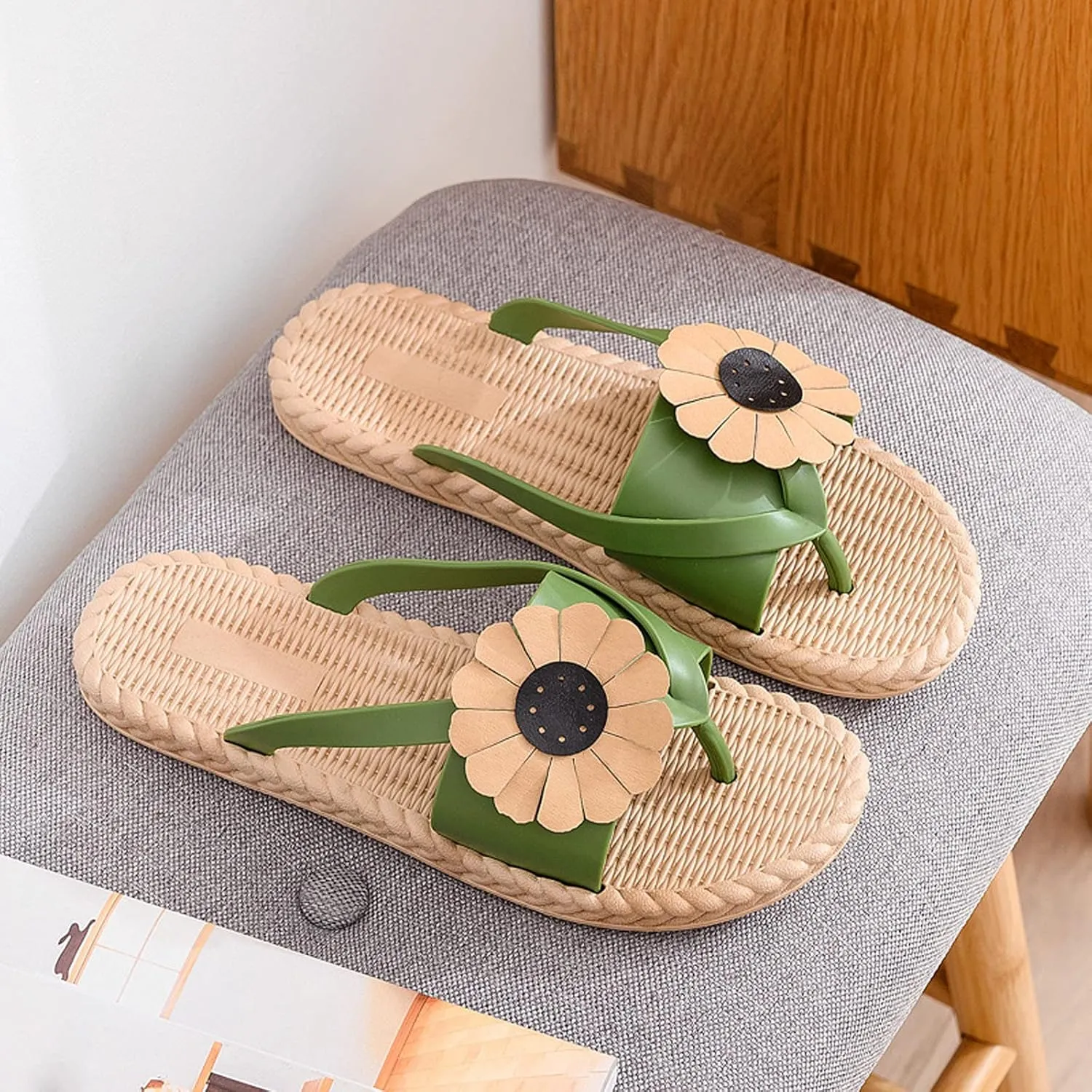 oiangi Womens Weave Flowers Slides Sandals Summer Non-Slip Thong Clip Toe Flats Flip Flop Soft Lightweight Comfy Outdoor Home Slip-on Shoes Slipper