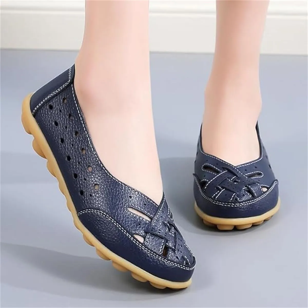 Orthopedic Loafers in Breathable Leather,Womens Casual Soft Sole Hollow Slip On Flat Shoes,Fashion Closed Toe Boat Shoes