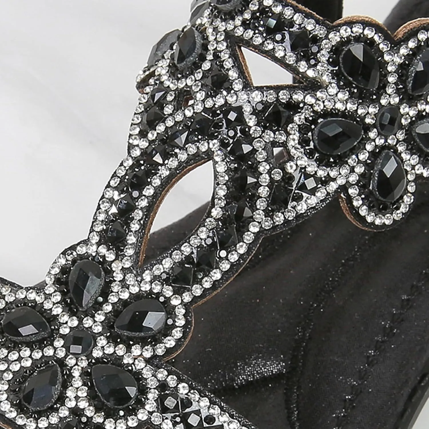 Sandals for Women Flat Sandals Flower Low Heel Summer Comfortable Open Toe Slip-on Sandal Rhinestone Boho Ladies' Flat Sandal Wide Width Dress Orthopedic Working Shoes Wedding Shoes for Bride