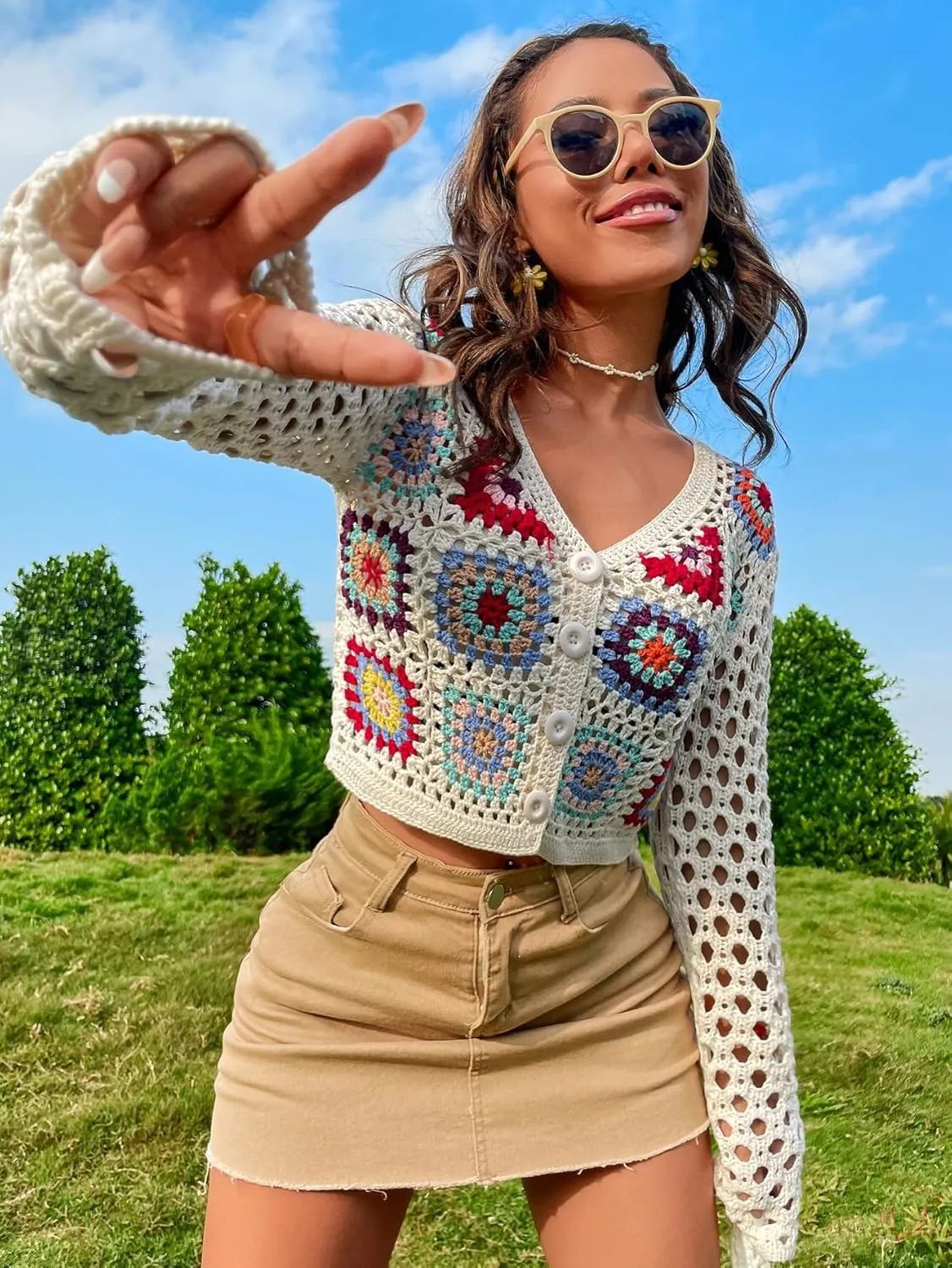 SHENHE Women's Floral Crochet Cardigan Hollow Out V Neck Button Down Long Sleeve Cropped Sweater
