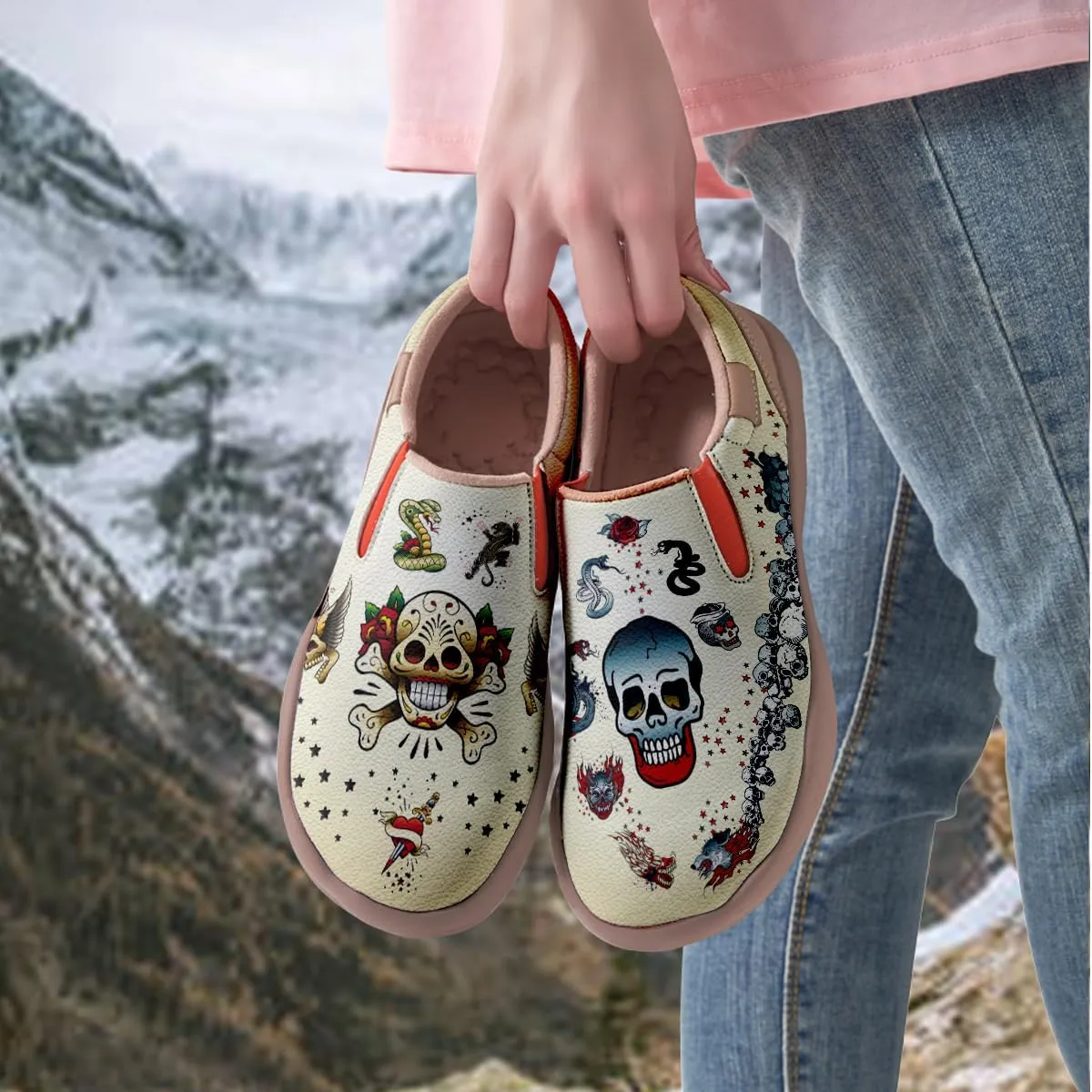 Slip On Loafers for Mens Travel Shoes Walking Comfort Wolf Totem Sole Fashion Sneaker Retro Painted