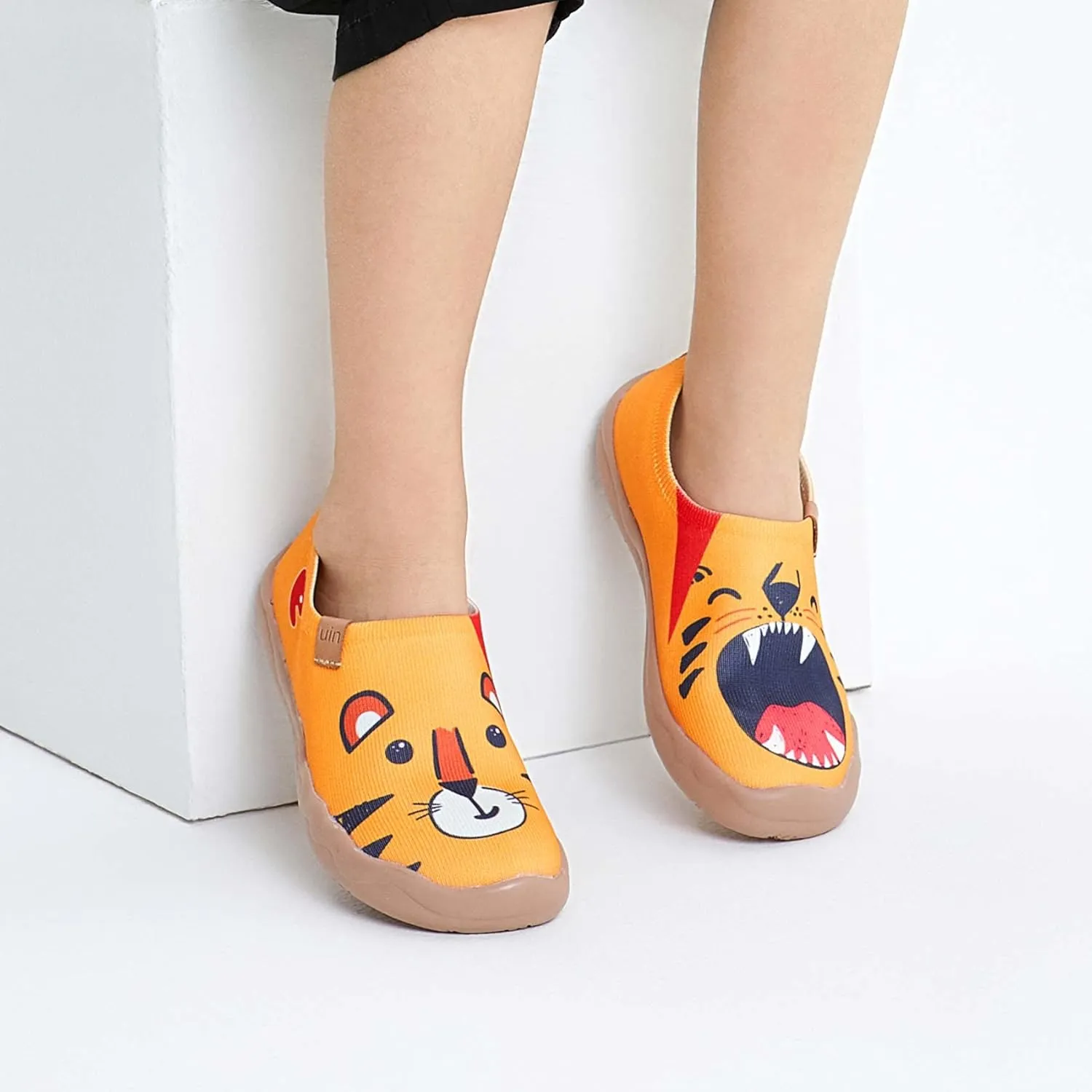 UIN Kid's The National Gallery Collaborative Collection Art Painted Travel Shoes