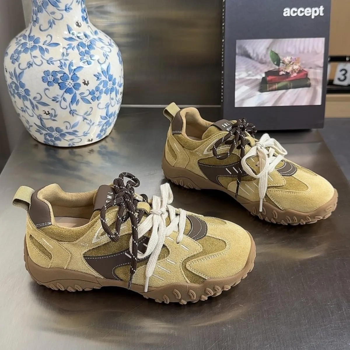 Women's Cute Trail Running Sneakers Non-Slip Hiking Shoes with Rugged Grip Lightweight Casual Vintage for Walking Traveling Urban Adventure