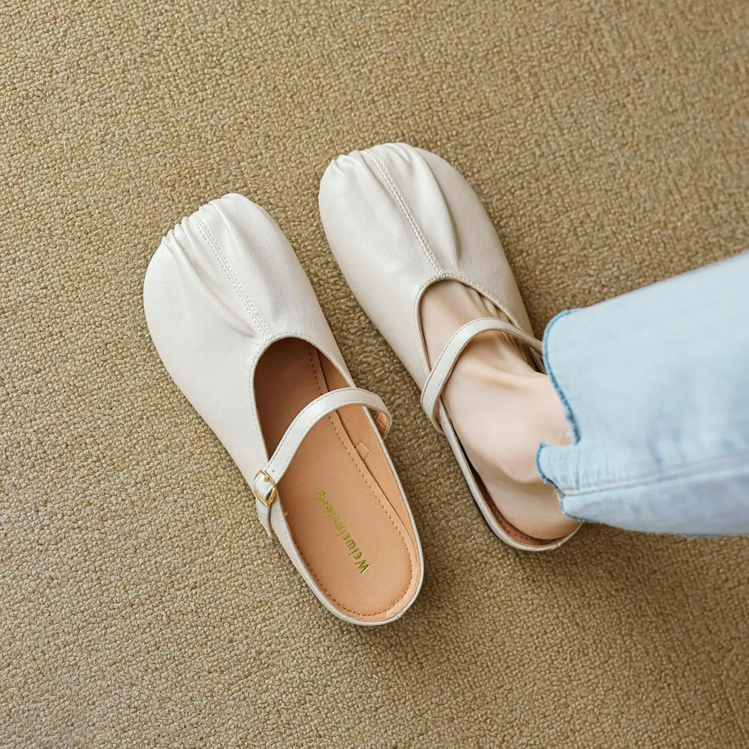 Women's Fashion Pleated Baotou Genuine Leather Flat Mule Shoes Casual Comfort Non-Slip Buckle Round Toe Half Slippers