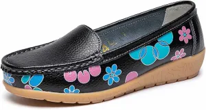 Women's Leather Loafers Driving Moccasins Casual Slip-On Boat Shoes Comfort Walking Flat Loafer for Women Wide Width