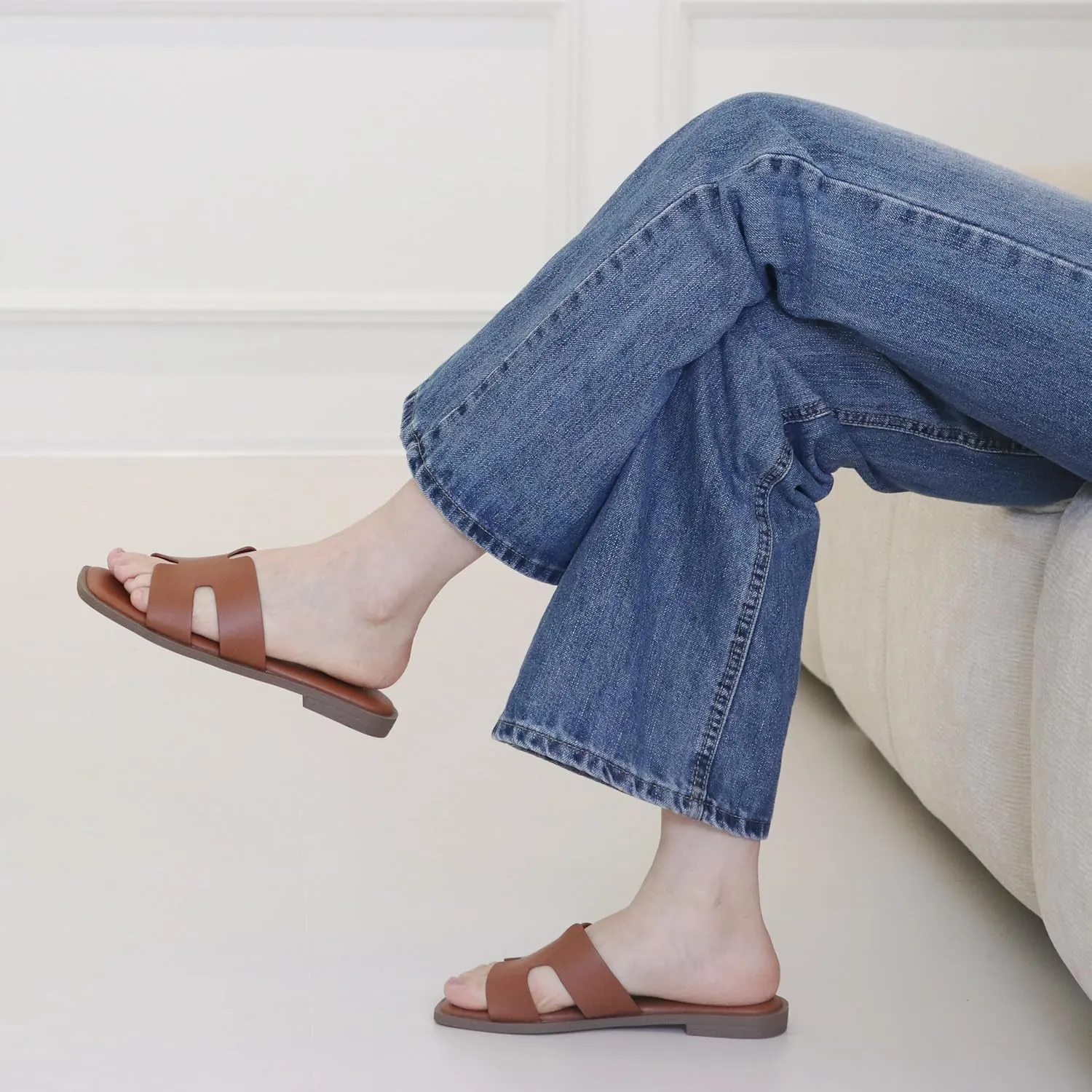 Womens Slip On Flat Sandals Soft Leather Open Toe Slide for Summer Dressy