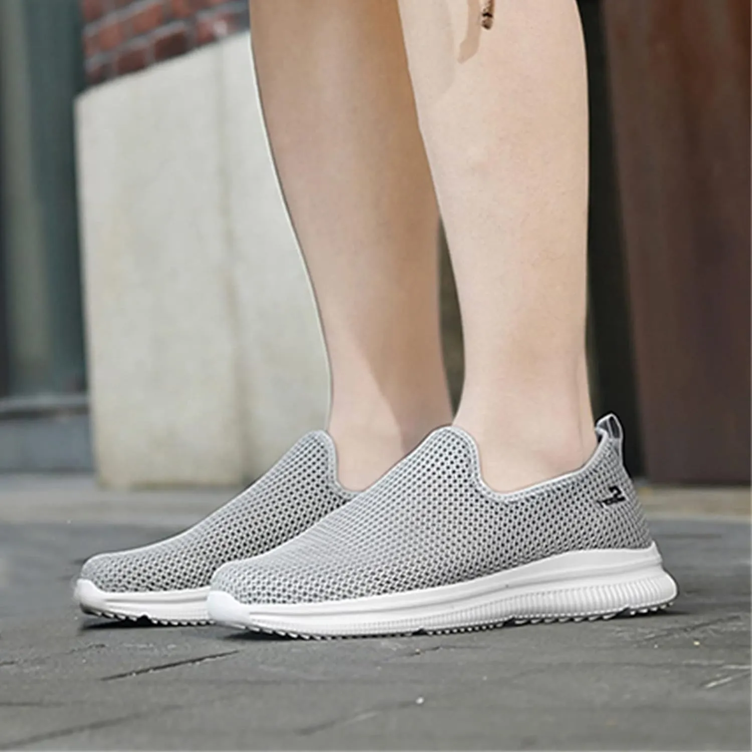 Women's Slip-on Shoes Wide Width Sneakers Hands Free Walking Shoes Women Comfortable Ladies Shoes Casual Fashion Sneakers 2025 Platform Tennis Shoe Trainers Shoe