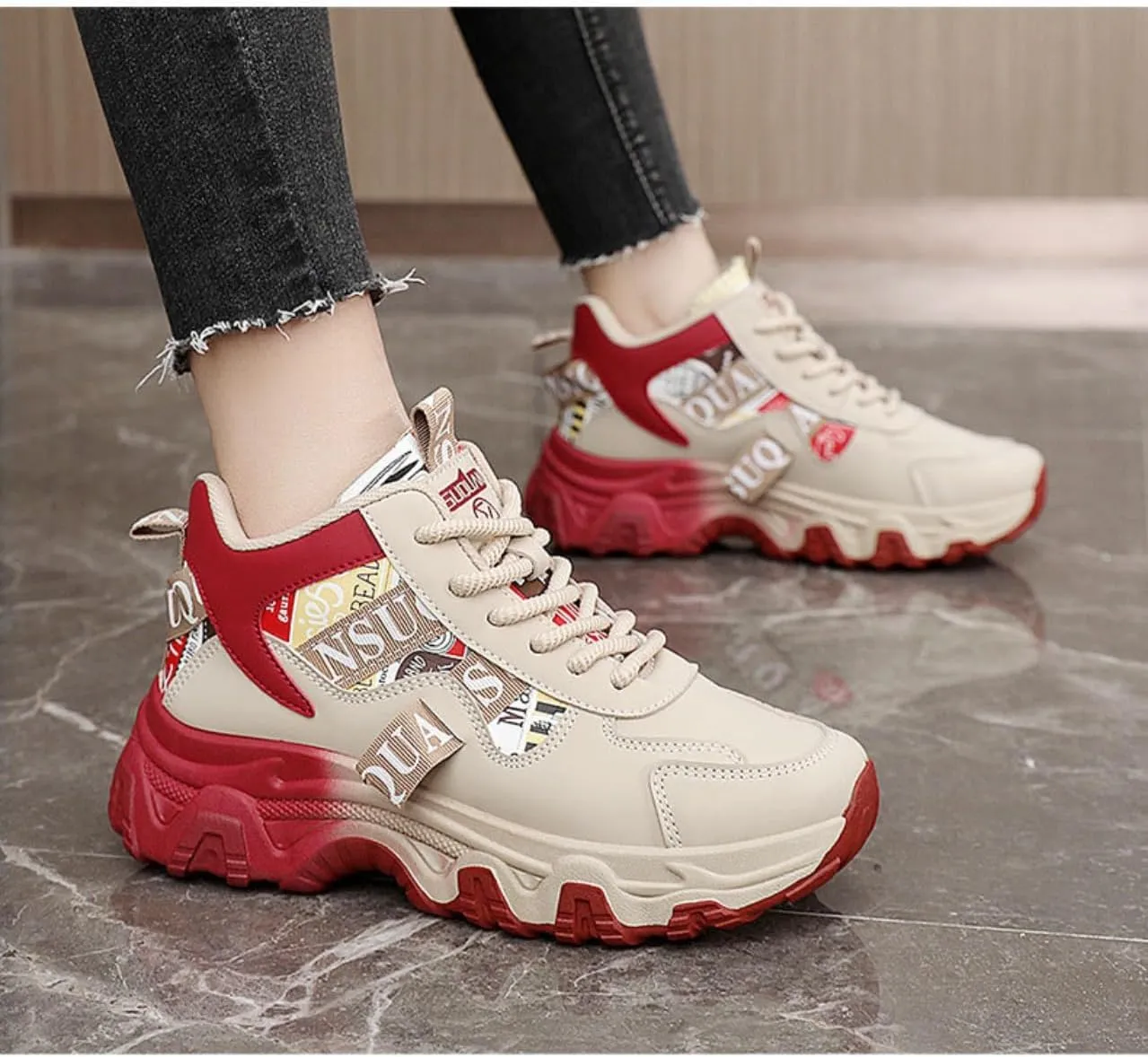 Y2K Stylish Platform Sneakers Lightweight Non Slip Thick Sole Walking Shoes for Women for Work Travel Streetwear All Day Comfort Fashion Appeal